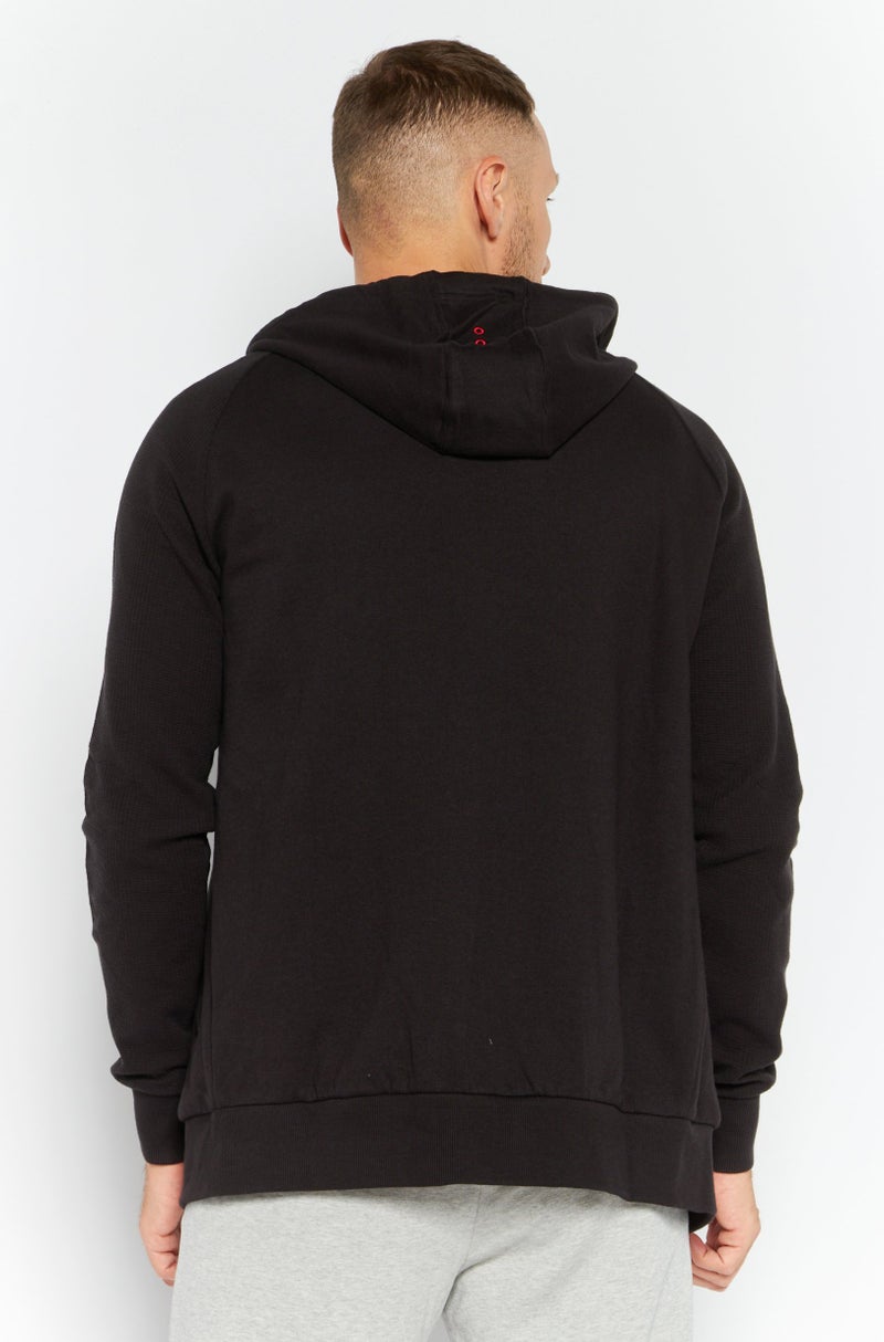 PUMA سويت شيرت رياضي للرجال بأكمام طويلة مناسب للخارج، أسود - Image 2